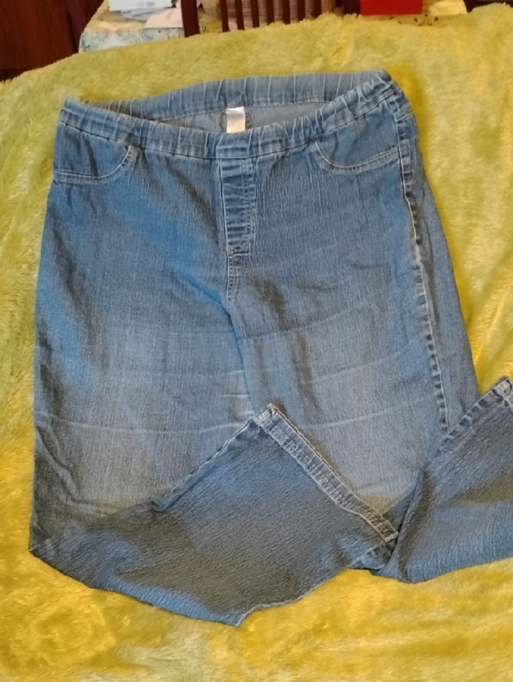 Light Wash Elastic Waist Denim Skirt